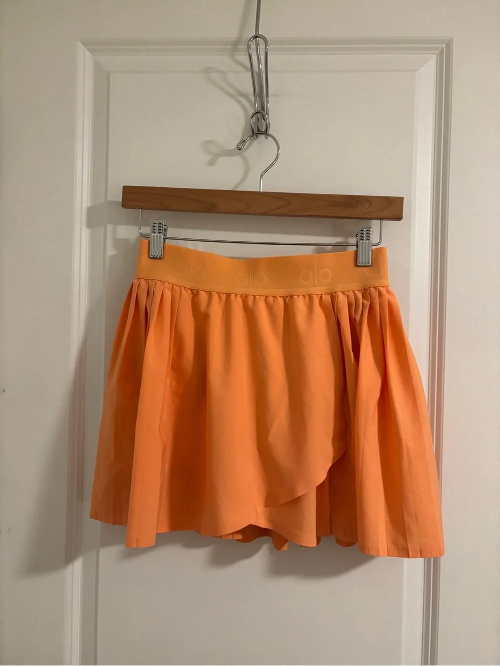 ALO YOGA Aces Tennis Skirt Cantaloupe Orange Size Small